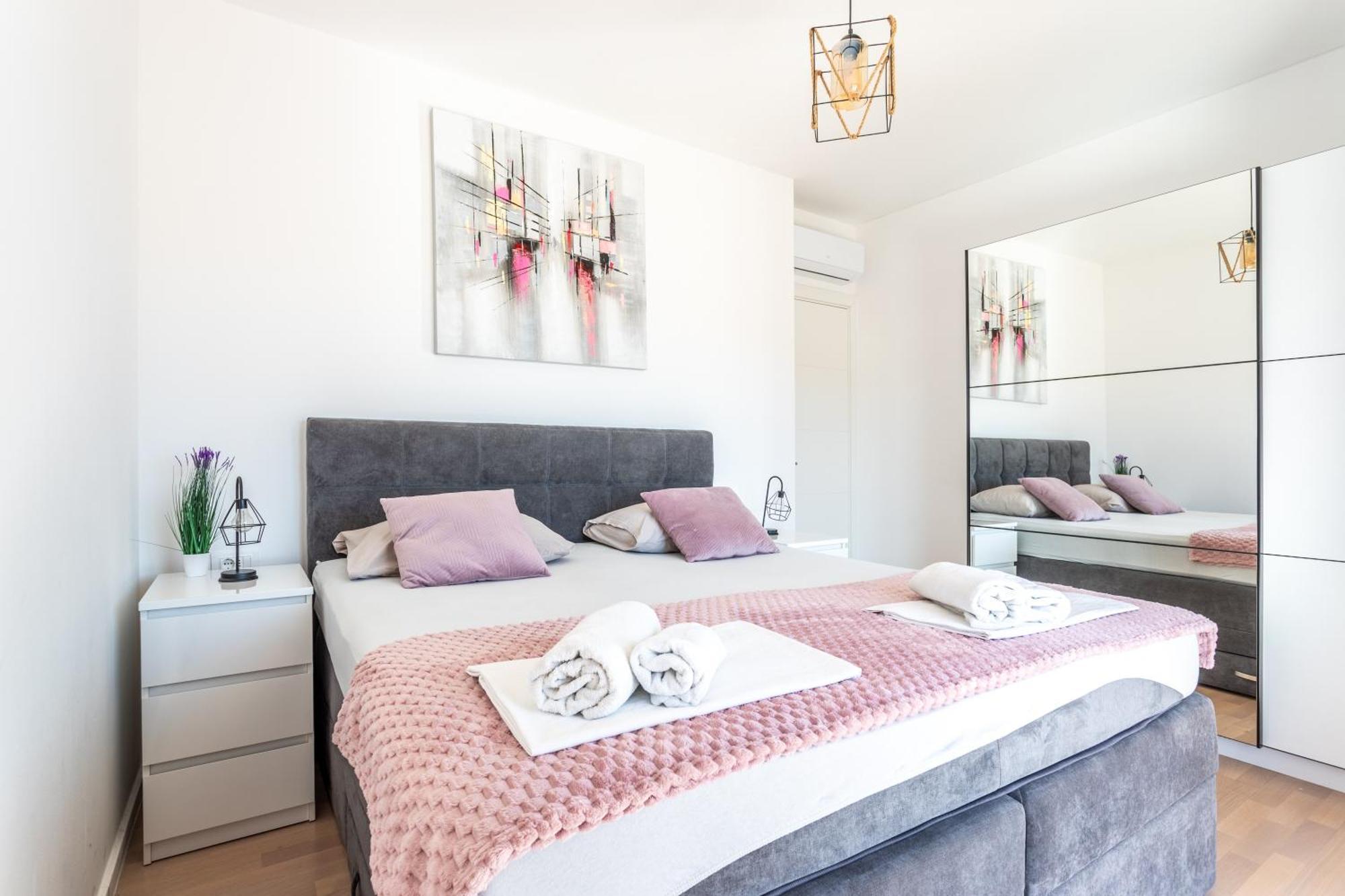 New Luxury 3-Bedroom Penthouse With Huge Terrace Split Exterior foto